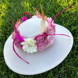 Elegant White Floral Hat with Pink Accents